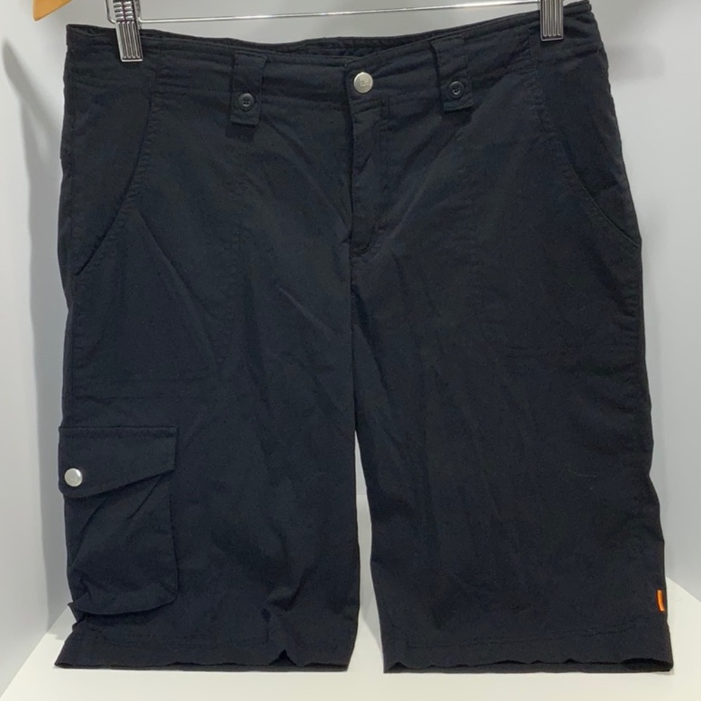 Lucy stretch nylon cargo/travel shorts women size 8